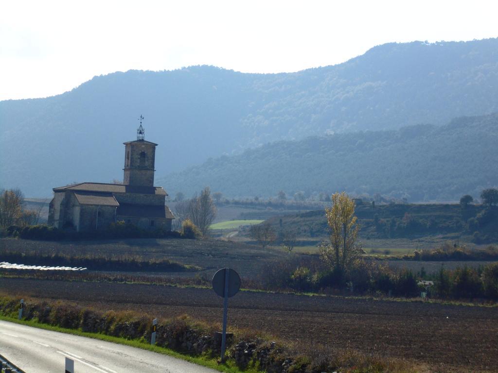 Urrutia *